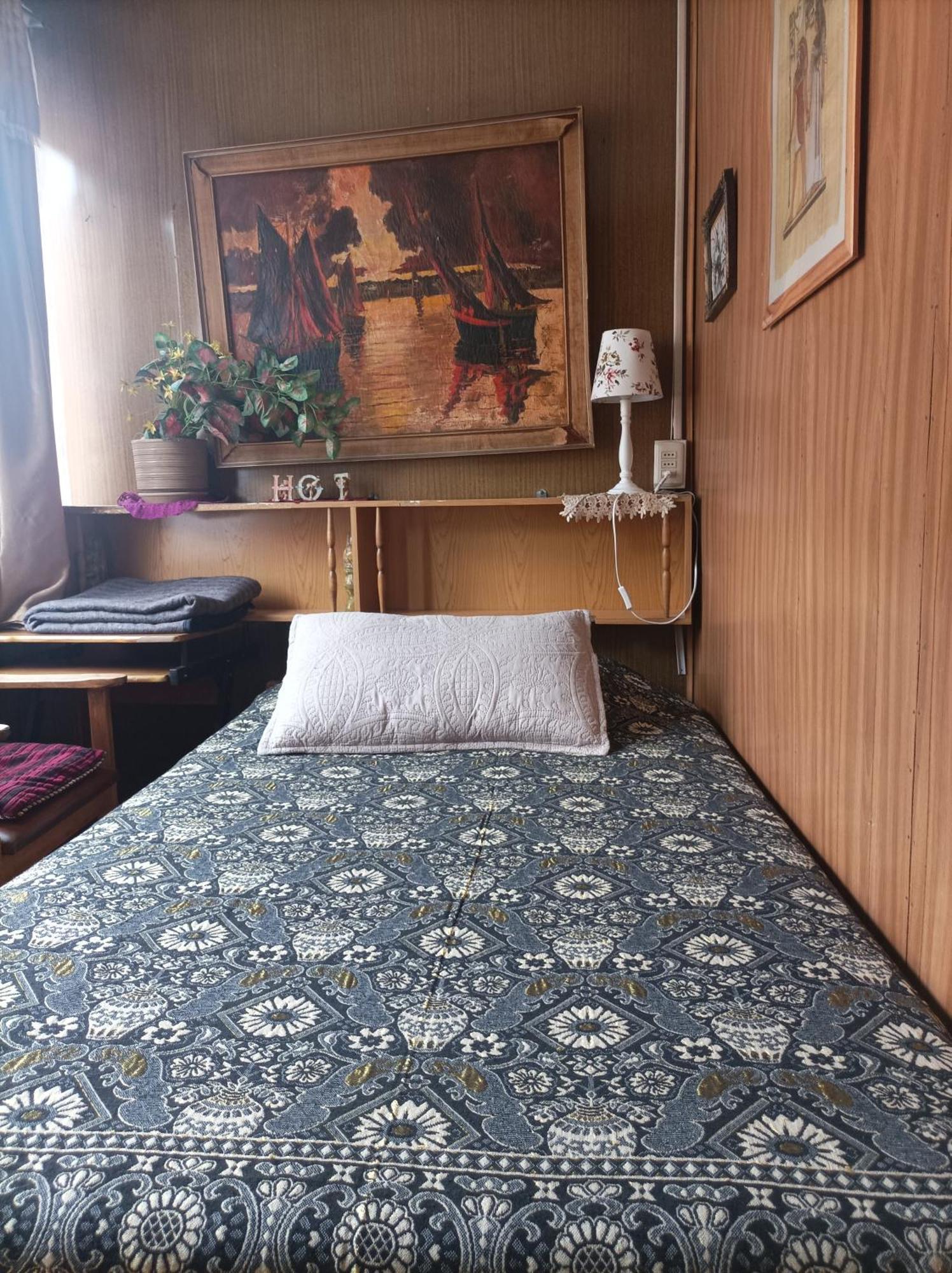 Alojamiento Familiar Rey Bed & Breakfast Punta Arenas Exterior photo